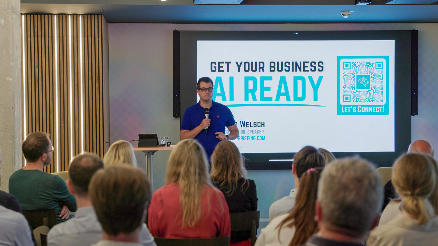 GET YOUR BUSINESS AI-READY WITH A 9-STEP APPROACH — Transform AI hype into business outcomes based on Andreas Welsch’s “AI Leadership Handbook.”