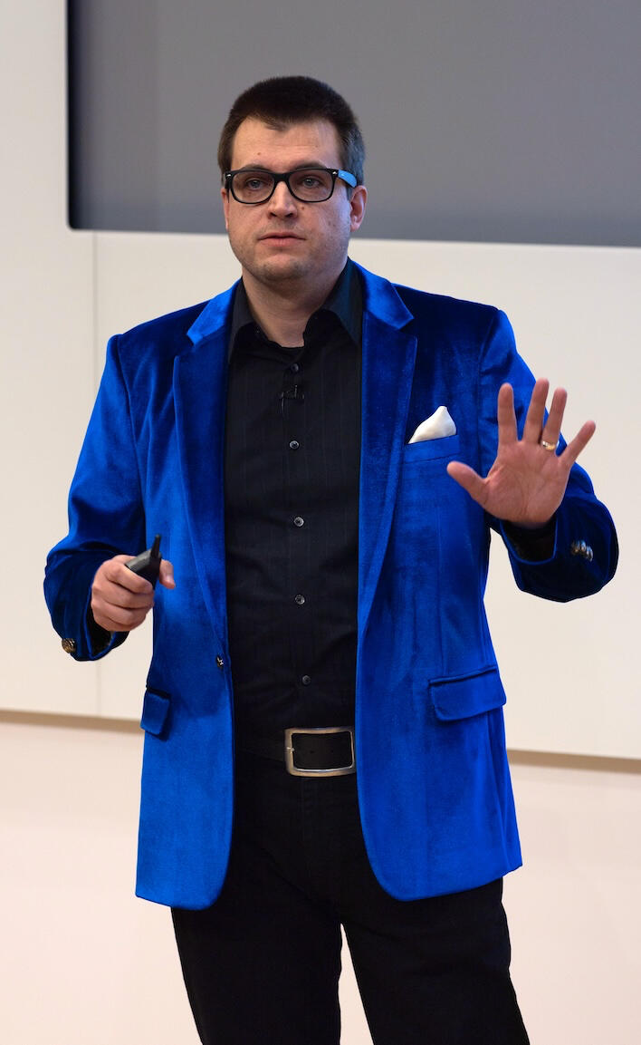 Andreas Welsch is an internationally recognized AI leader, author, advisor, and speaker known for helping the world’s leading enterprises turn technology hype into business outcomes. He is the Founder and Chief AI Strategist of Intelligence Briefing.